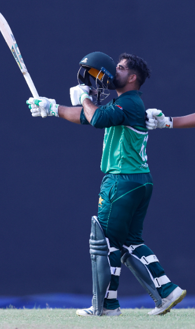 Tayyab Tahir celebrates after scoring century